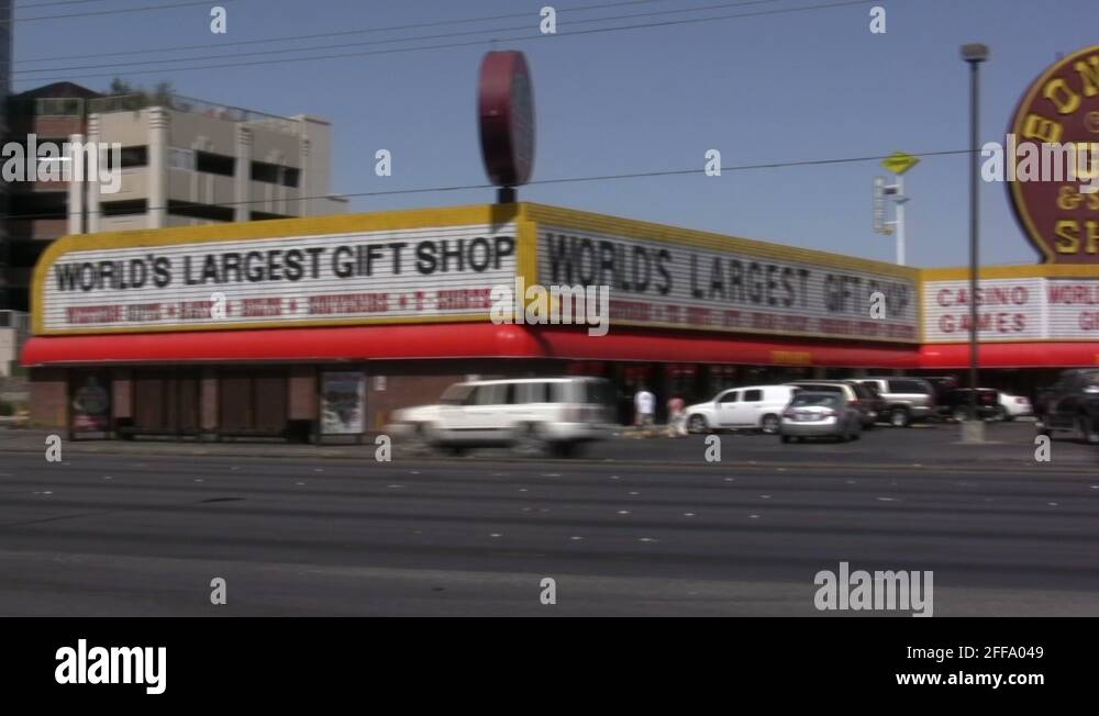 Pan of Worlds Largest Gift Shop Las Vegas Stock Video Footage Alamy