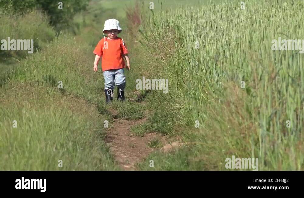 Hard hat on heart Stock Videos & Footage HD and 4K Video Clips Alamy