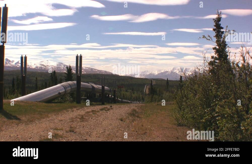 Trans Alaska Pipeline from Prudhoe Bay to Valdez Stock Video Footage
