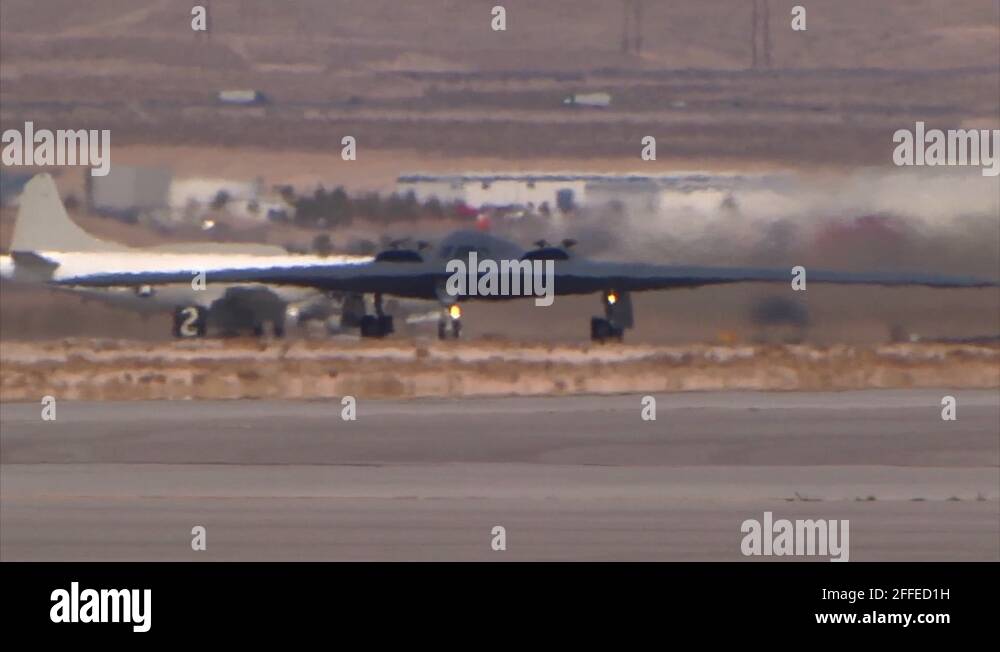 B 2 stealth bomber Stock Videos & Footage - HD and 4K Video Clips - Alamy
