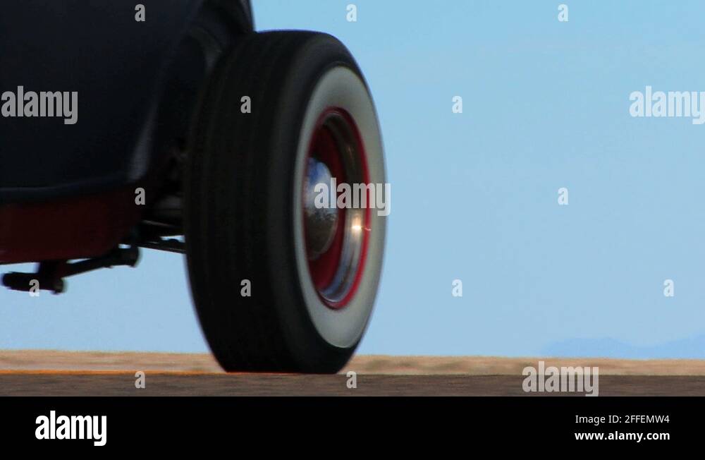 Desert car vintage Stock Videos & Footage - HD and 4K Video Clips - Alamy