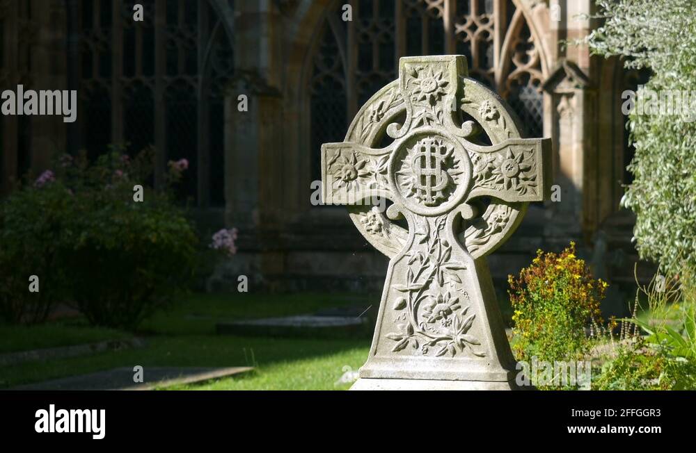 Celtic cross gravestone Stock Videos & Footage - HD and 4K Video Clips