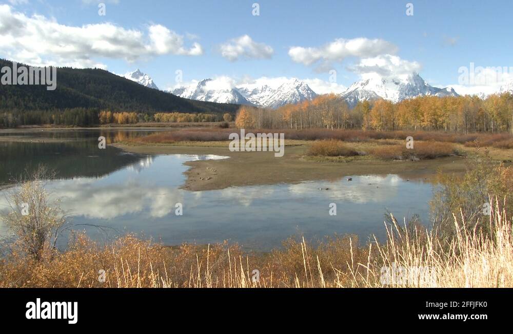 Riparian valley Stock Videos & Footage - HD and 4K Video Clips - Alamy