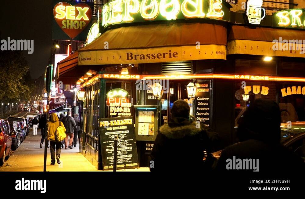 Paris Red Light District Place Pigalle Stock Video Footage Alamy