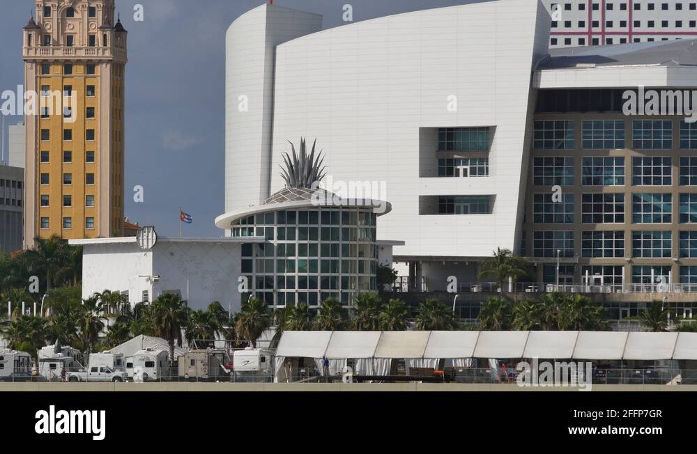 Bongos cafe Stock Videos & Footage HD and 4K Video Clips Alamy