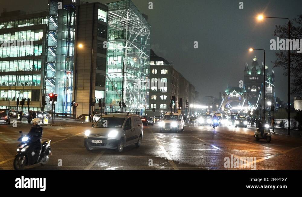 East london street night Stock Videos & Footage - HD and 4K Video Clips ...