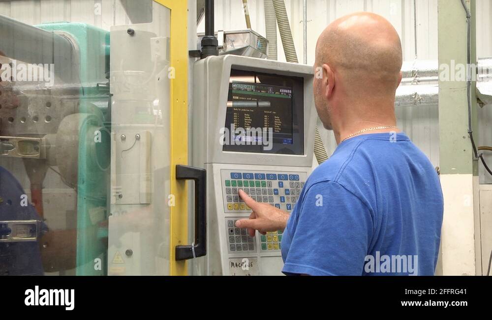 Man programming Stock Videos & Footage - HD and 4K Video Clips - Alamy