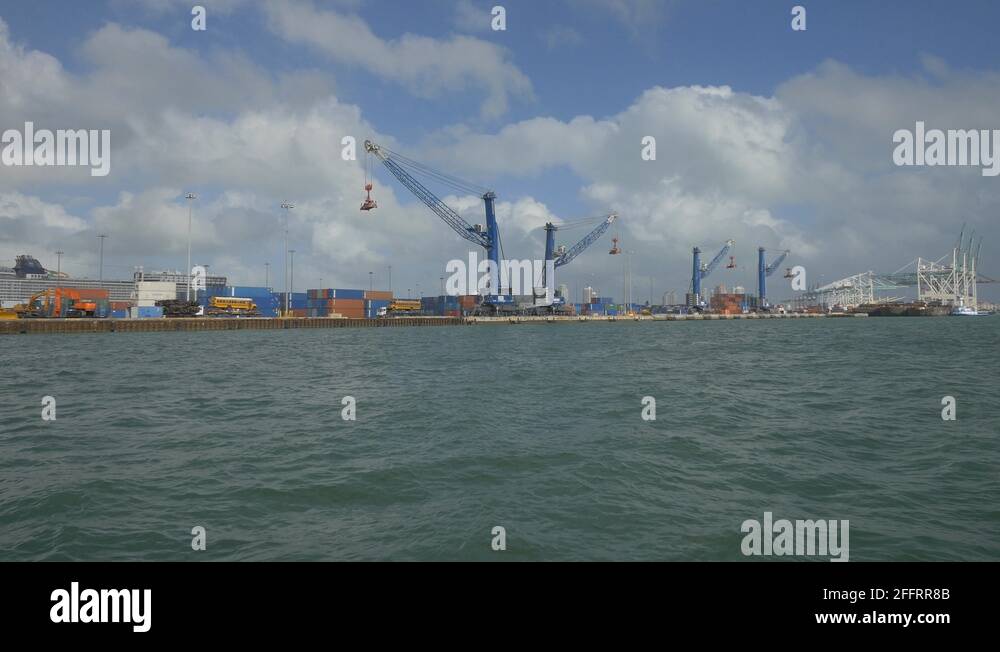 50 containers Stock Videos & Footage - HD and 4K Video Clips - Alamy
