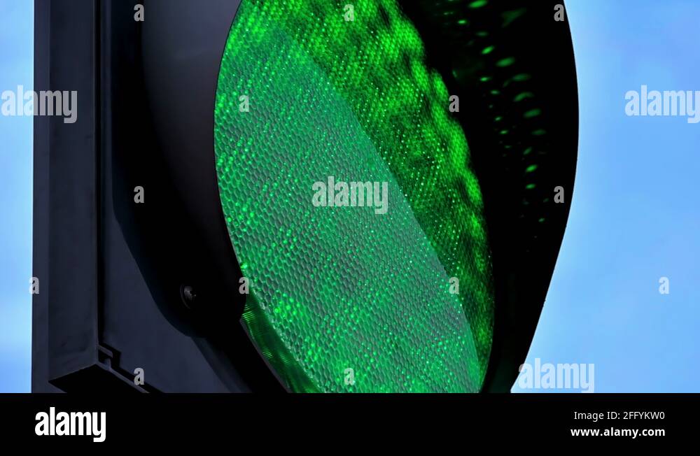 Traffic Light Changing Colors Stock Video Footage Alamy