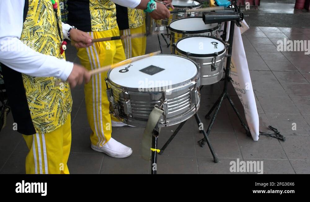 Filipino drum beaters Stock Video Footage Alamy