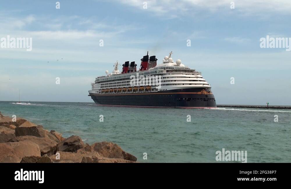disney-cruise-lines-stock-videos-footage-hd-and-4k-video-clips-alamy