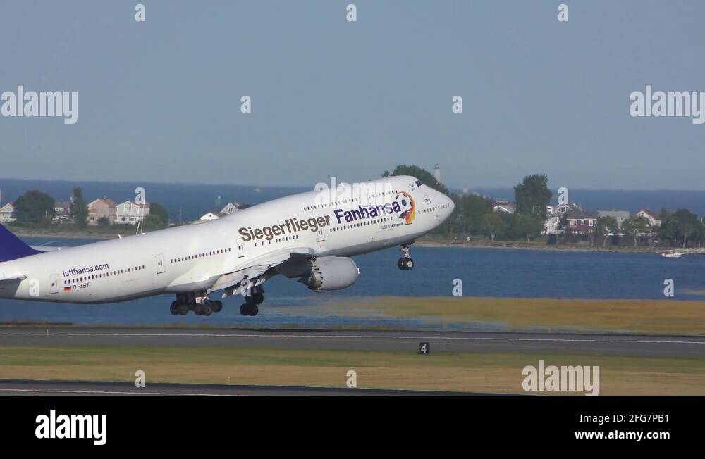 Lufthansa boeing 747 8 engine Stock Videos & Footage - HD and 4K Video ...