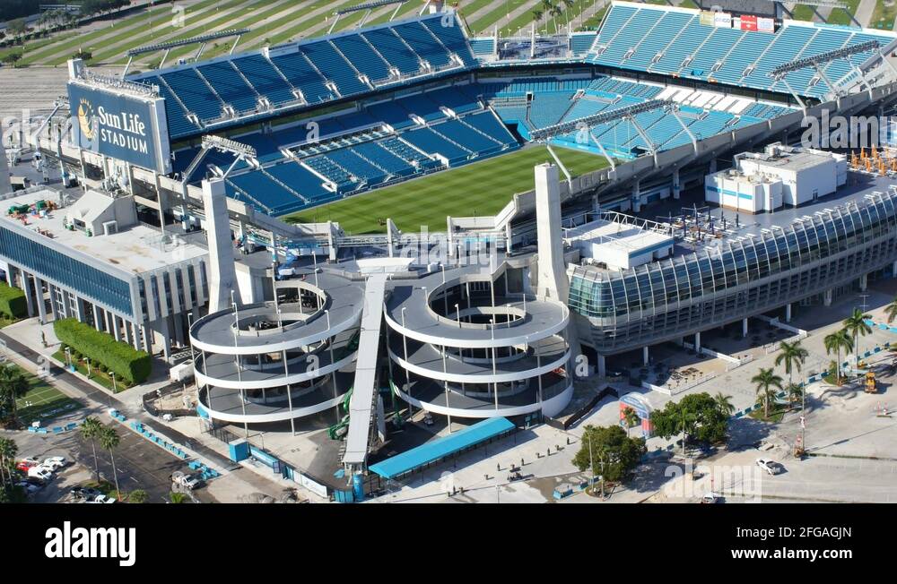 Joe robbie stadium Stock Videos & Footage HD and 4K Video Clips Alamy