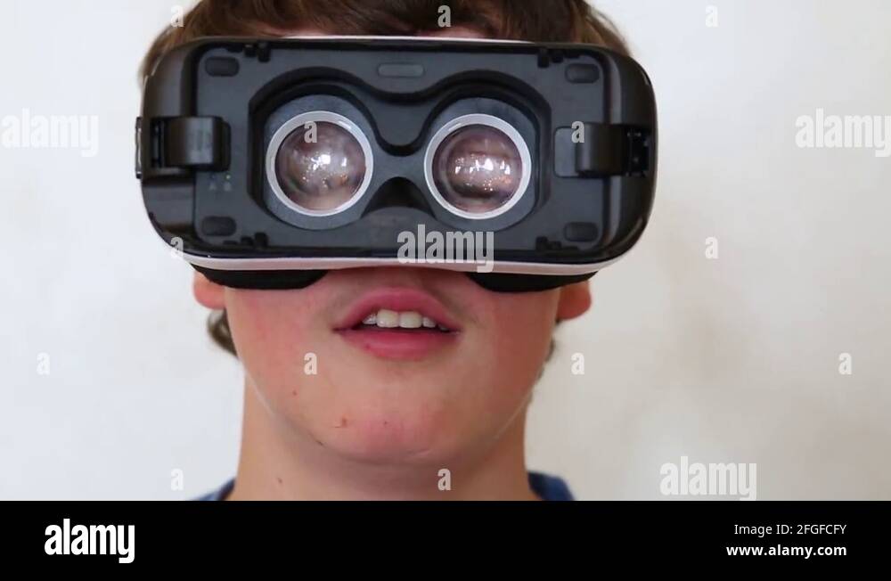 3d without glasses Stock Videos & Footage HD and 4K Video Clips Alamy