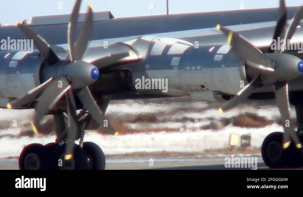 Propellers aircraft Stock Videos & Footage HD and 4K Video Clips Alamy