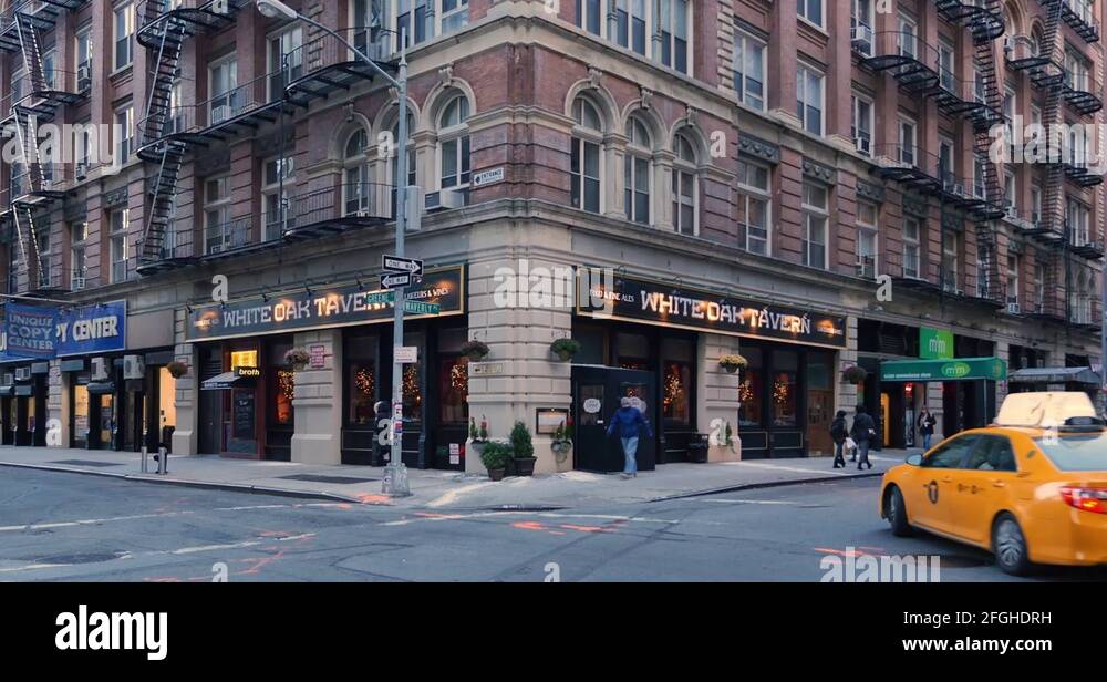 Corner bar Stock Videos & Footage HD and 4K Video Clips Alamy