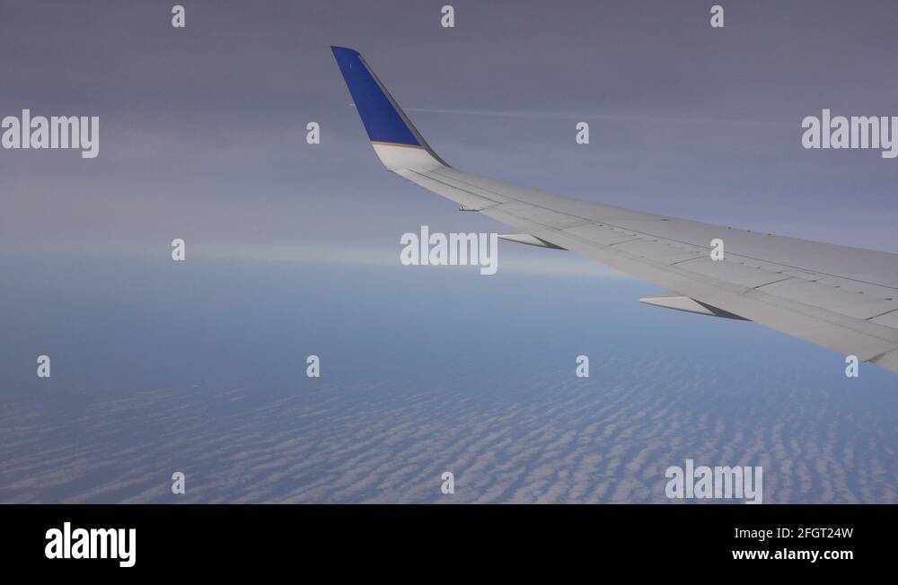 Opposite direction aeroplane Stock Videos & Footage HD and 4K Video