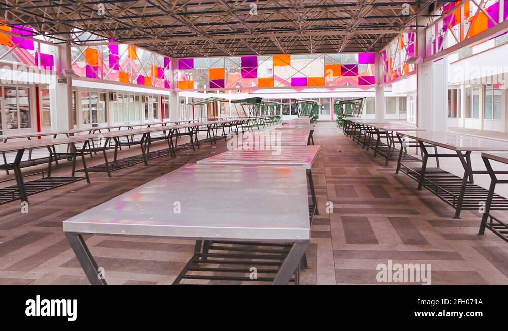 closed-market-empty-market-stalls-building-of-the-closed-city-market