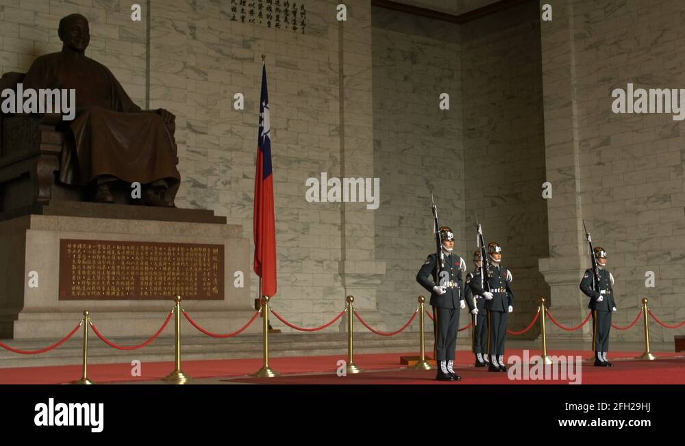 Honor Guards Marching at Chiang Kai-shek Memorial - Taipei Taiwan ROC ...
