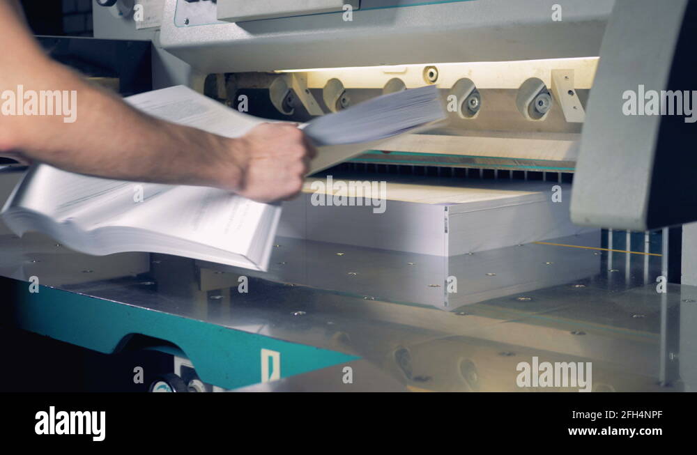 Sheaf of paper Stock Videos & Footage HD and 4K Video Clips Alamy