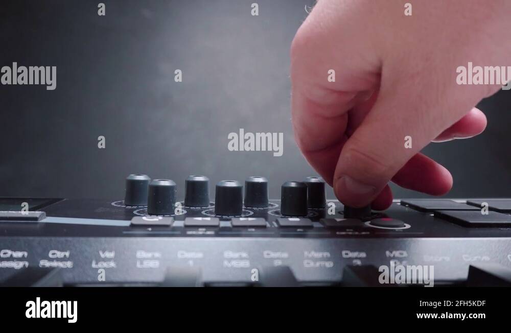 Twist setting Stock Videos & Footage HD and 4K Video Clips Alamy