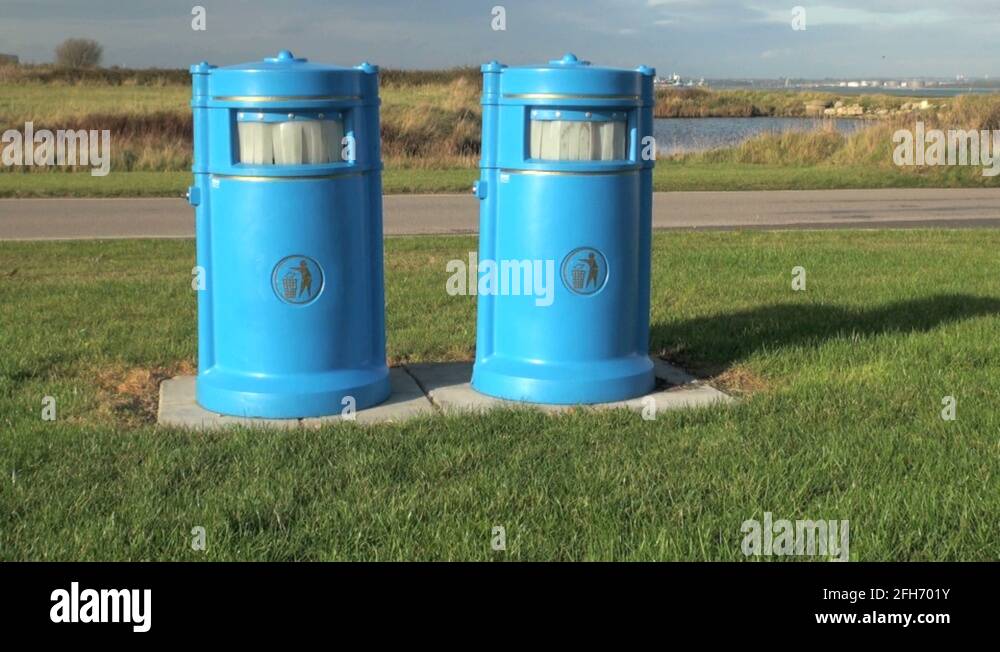 Litter bins Stock Videos & Footage HD and 4K Video Clips Alamy