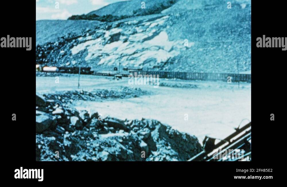 Ballast rocks Stock Videos & Footage - HD and 4K Video Clips - Alamy