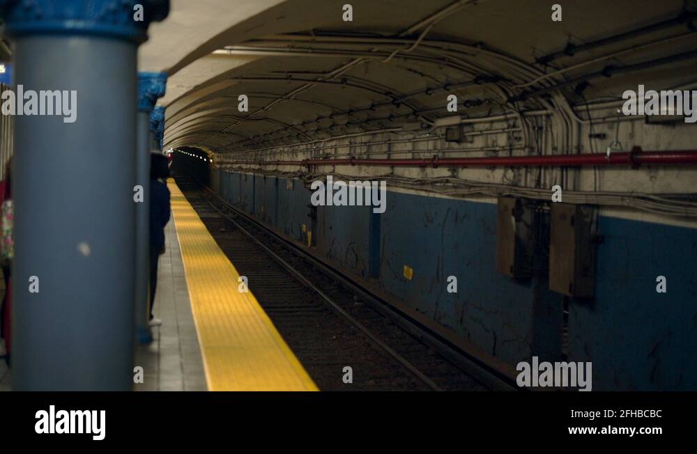 Path train station in new york city Stock Videos & Footage HD and 4K Video Clips Alamy