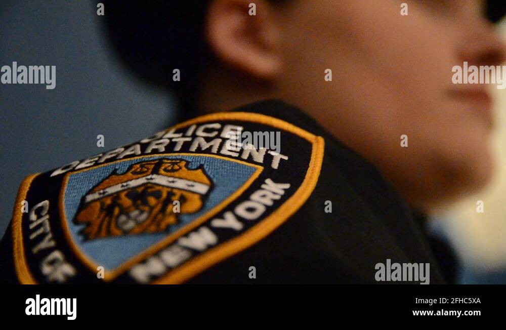 Nypd police officer Stock Videos & Footage - HD and 4K Video Clips - Alamy