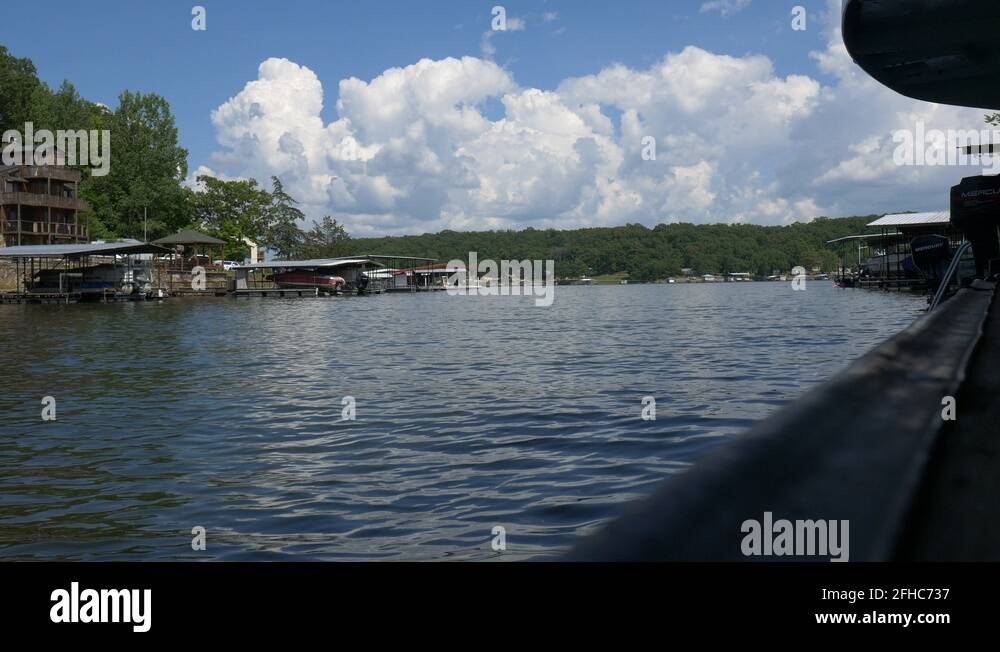 Sky dock Stock Videos & Footage - HD and 4K Video Clips - Alamy