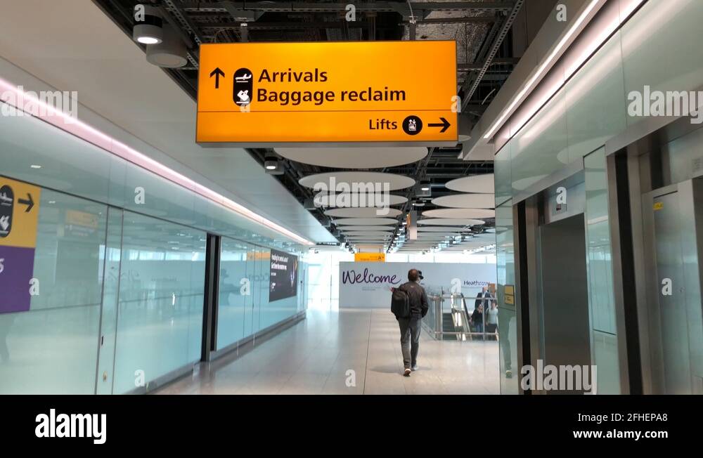 Baggage reclaim heathrow airport Stock Videos & Footage HD and 4K