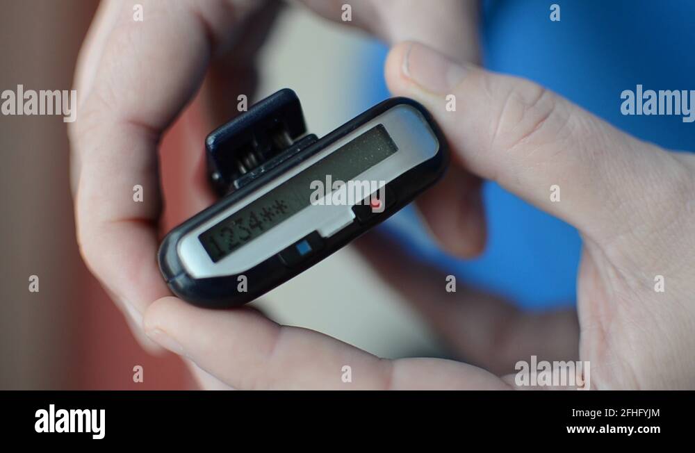 Emergency warning cell Stock Videos & Footage HD and 4K Video Clips