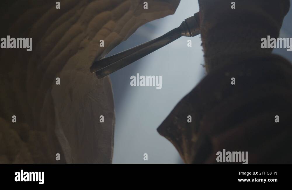 Bear wood carving Stock Videos & Footage - HD and 4K Video Clips - Alamy