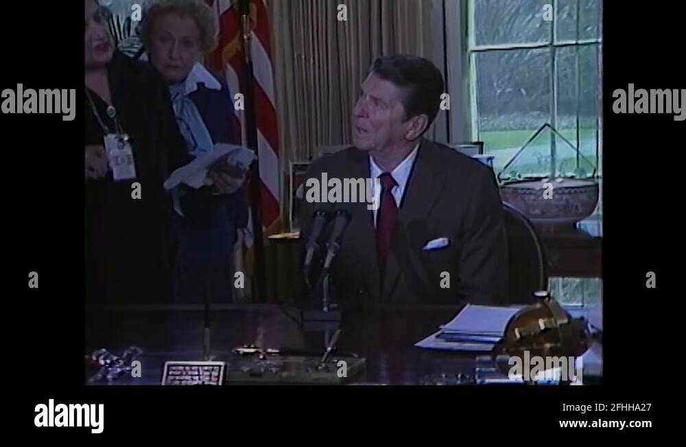 Ronald reagan oval office soviet Stock Videos & Footage HD and 4K