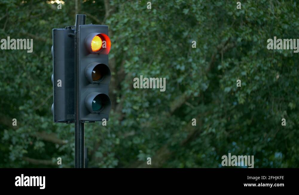 Amber traffic lights Stock Videos & Footage HD and 4K Video Clips Alamy