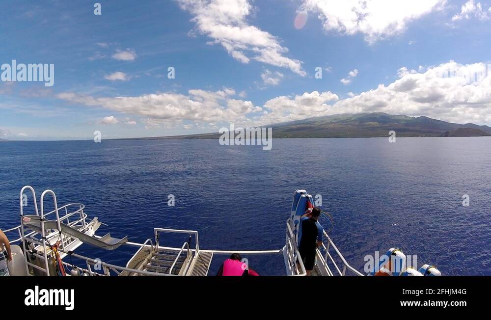 Molokini maui hawaii Stock Videos & Footage HD and 4K Video Clips Alamy