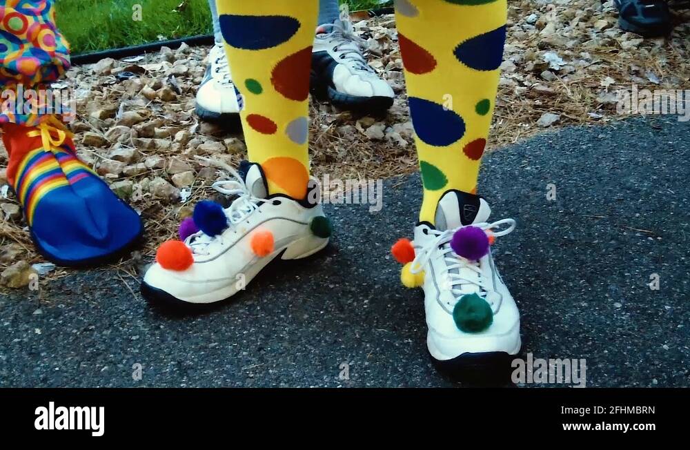 Costume polka Stock Videos & Footage - HD and 4K Video Clips - Alamy