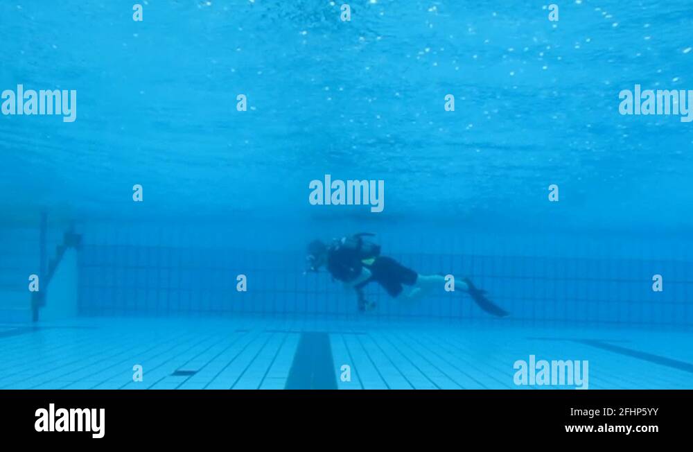 Learning to scuba dive Stock Videos & Footage - HD and 4K Video Clips ...