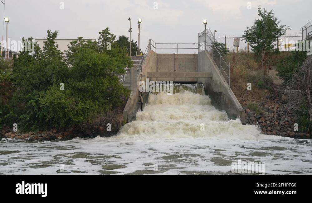 Wastewater effluent Stock Videos & Footage - HD and 4K Video Clips - Alamy