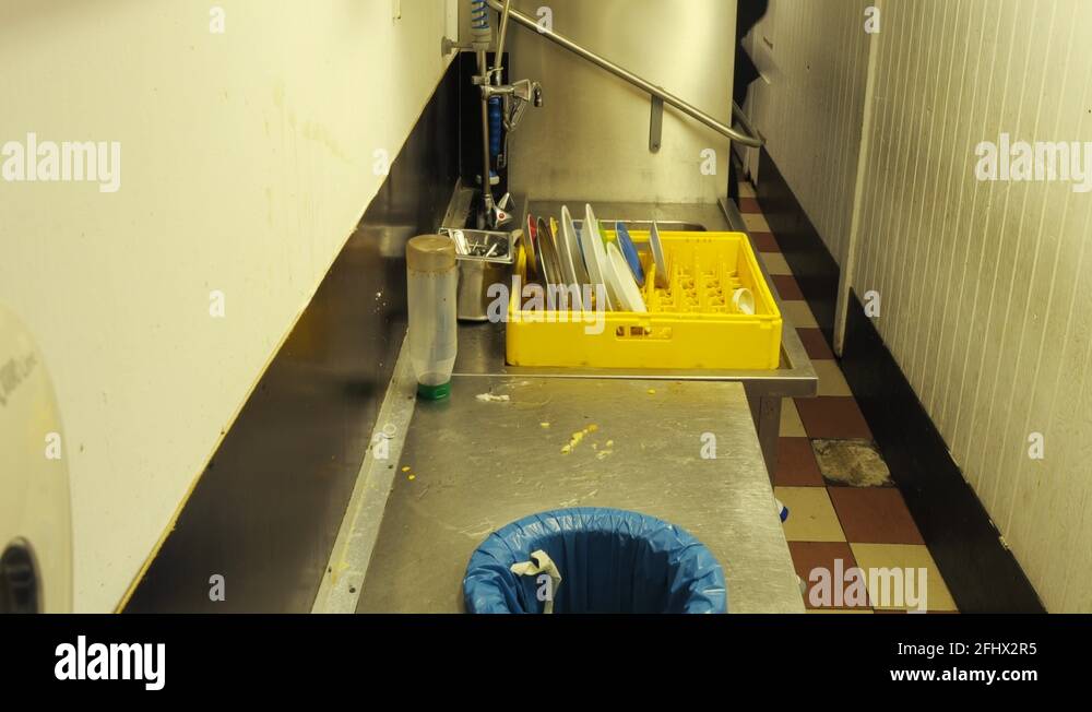Dishwashing restaurant Stock Videos & Footage HD and 4K Video Clips