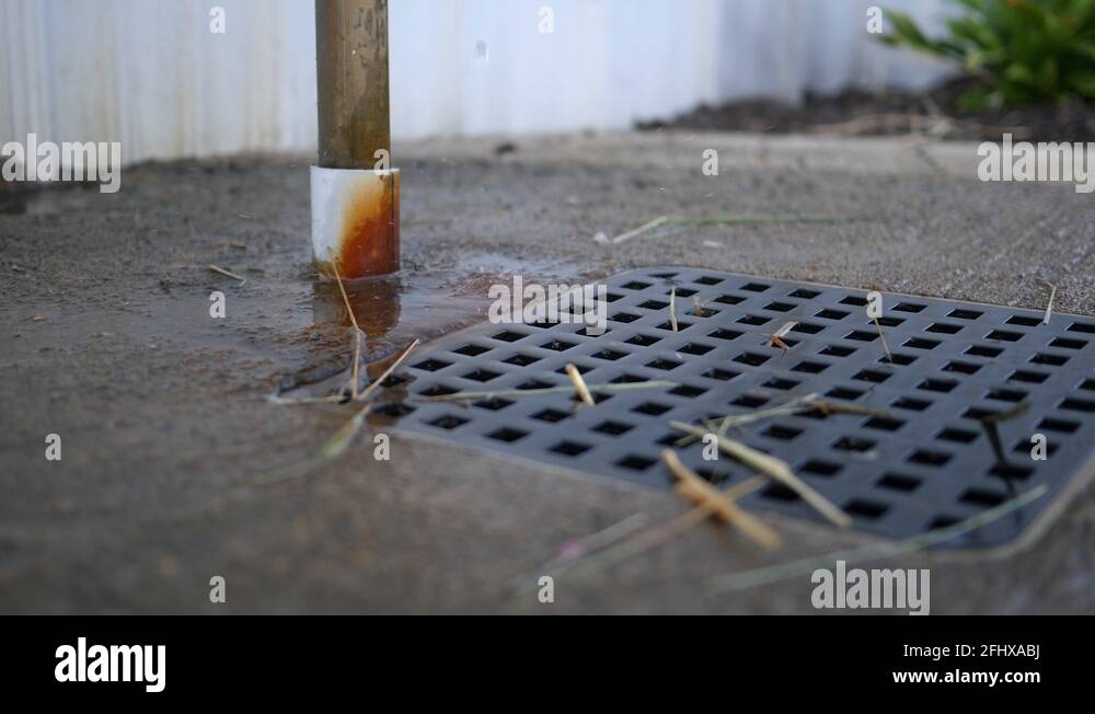 Leaking drain pipe Stock Videos & Footage HD and 4K Video Clips Alamy