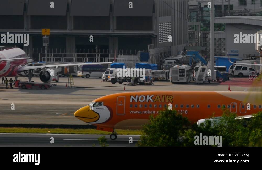 Boeing 737-8V3 ready for takeoff Stock Video Footage - Alamy