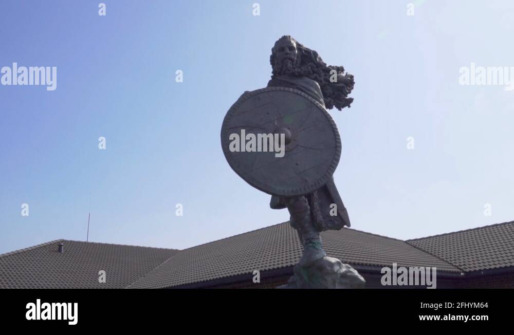 Harald fairhair statue haugesund Stock Videos & Footage HD and 4K