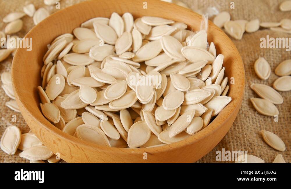 При беременности кушать семечки. Можно ли семечки на ранних сроках. Тыквенные семечки полезны для кишечника. Льняные семена при беременности. Можно ли семечки на ранних сроках.