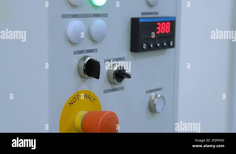 Left right indicator Stock Videos & Footage HD and 4K Video Clips Alamy