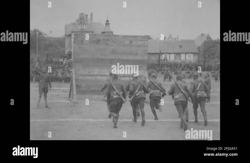 Archival pole vaulting Stock Videos & Footage HD and 4K Video Clips