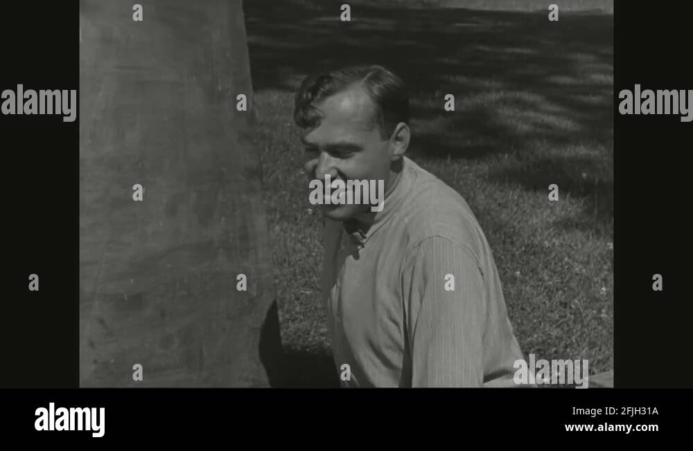 Education explain Stock Videos & Footage HD and 4K Video Clips Alamy