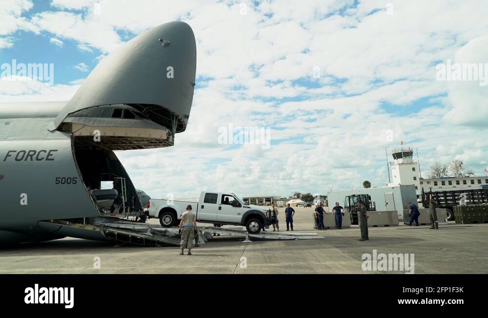 A u s air force c 17 globemaster iii aircraft loadmaster Stock Videos ...