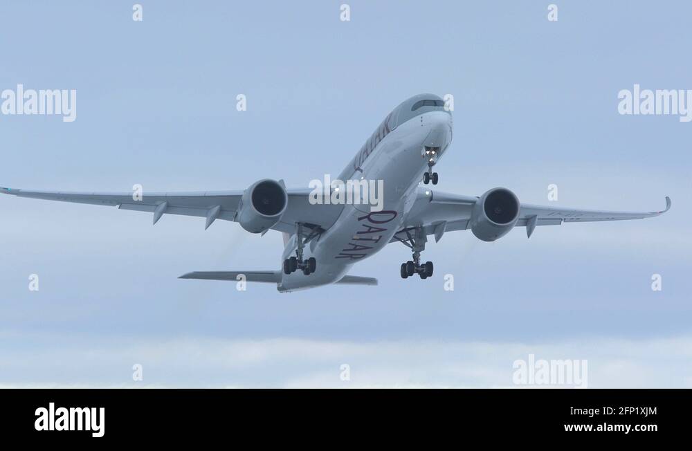 airplane airbus a350 qatar airways departure climb gear wheels