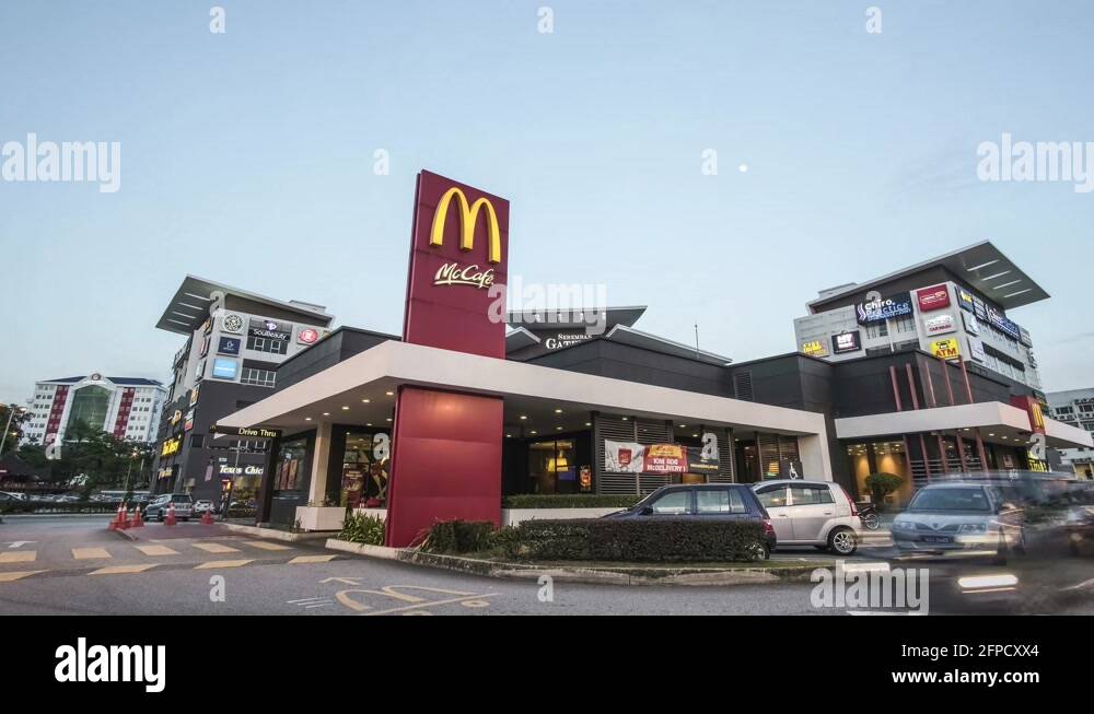 Mcdonalds drive through night Stock Videos & Footage - HD and 4K Video ...